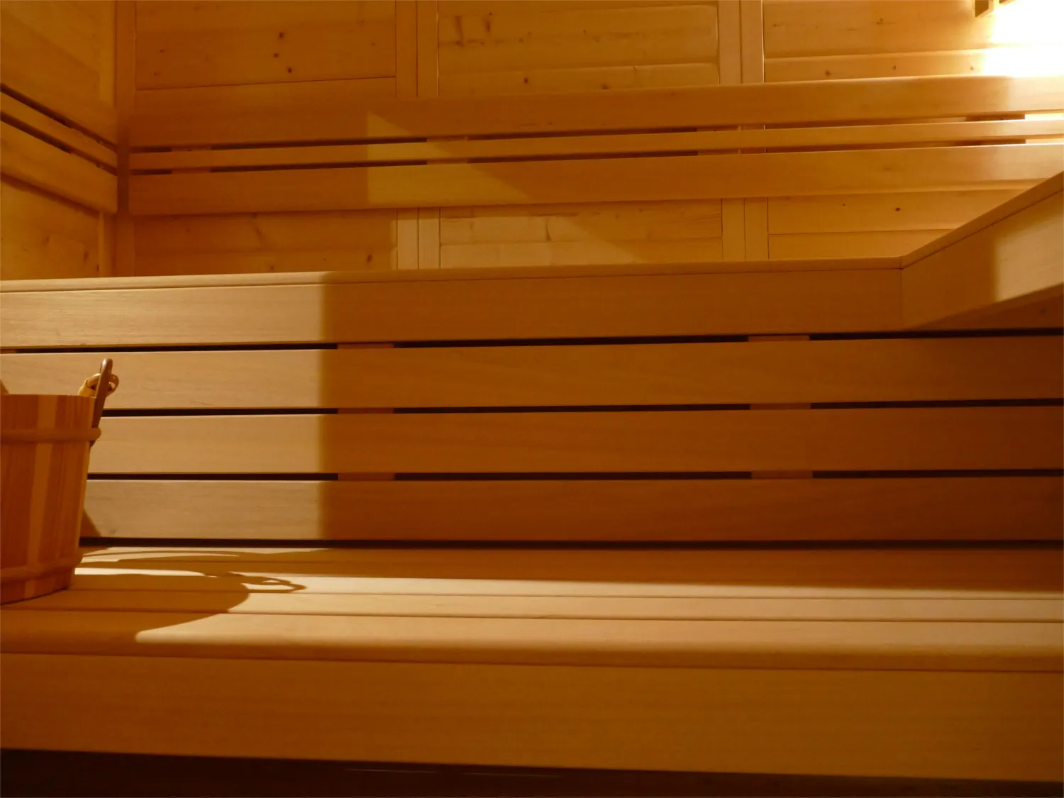 Zwischenbank Saunaliege Verkleidung Sauna Abachi Länge: 168 cm – Bild 5